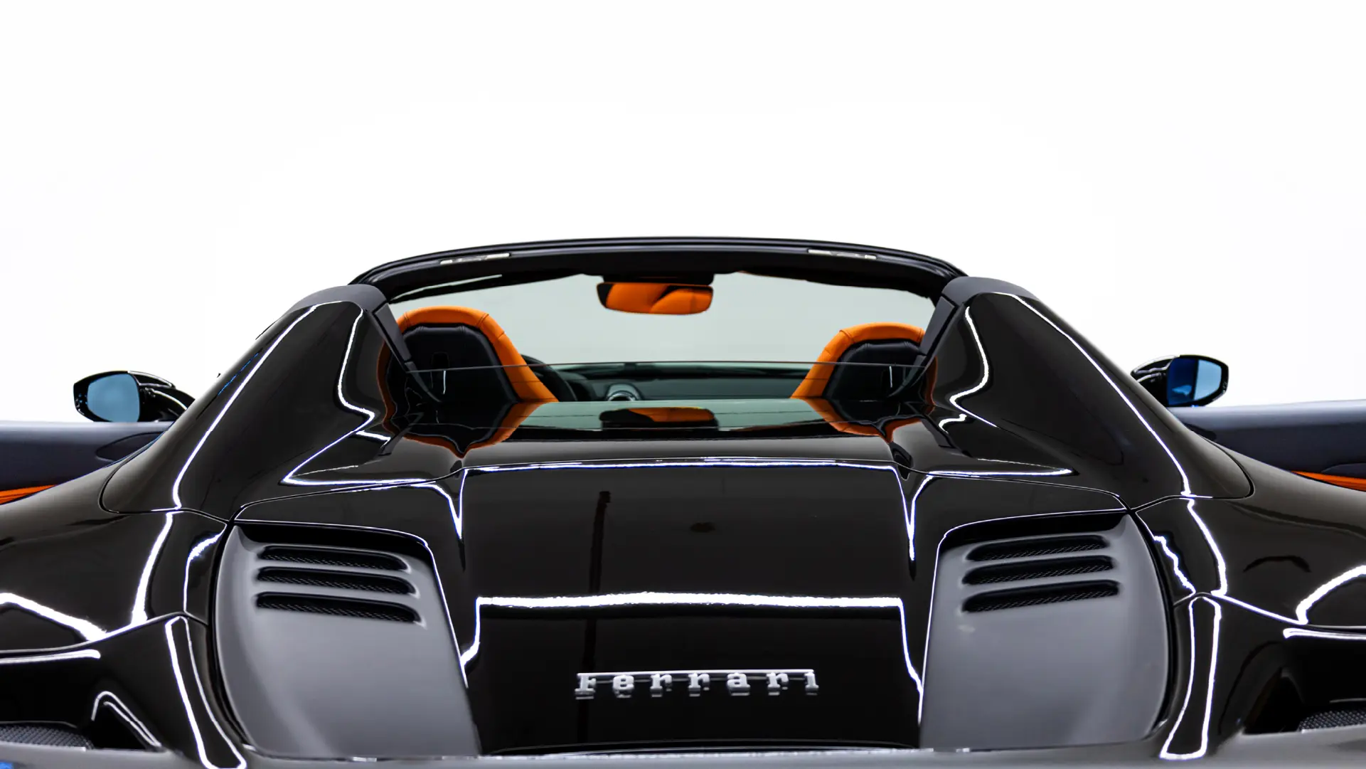 Ferrari F8 Spider - View 2